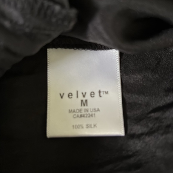 Velvet Brand Silk dress lingerie slip lined/silk black/black lace low V-neck - Picture 15 of 15